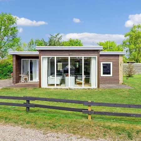 Σπίτι διακοπών Gorgeous In With Wifi Broager